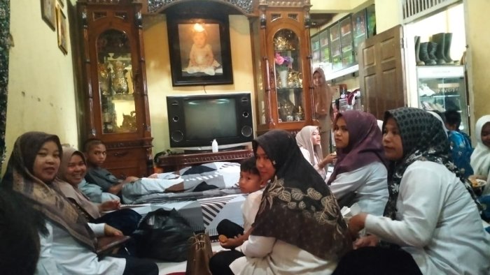 MTsN 7 Merangin Kunjungi Siswa yang Sedang Sakit