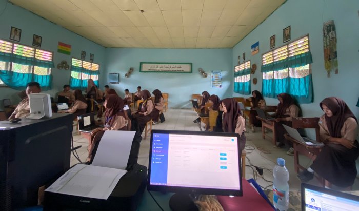 Poret Siswa MTsN 7 Merangin Ikuti Tes Kemampuan Akademik