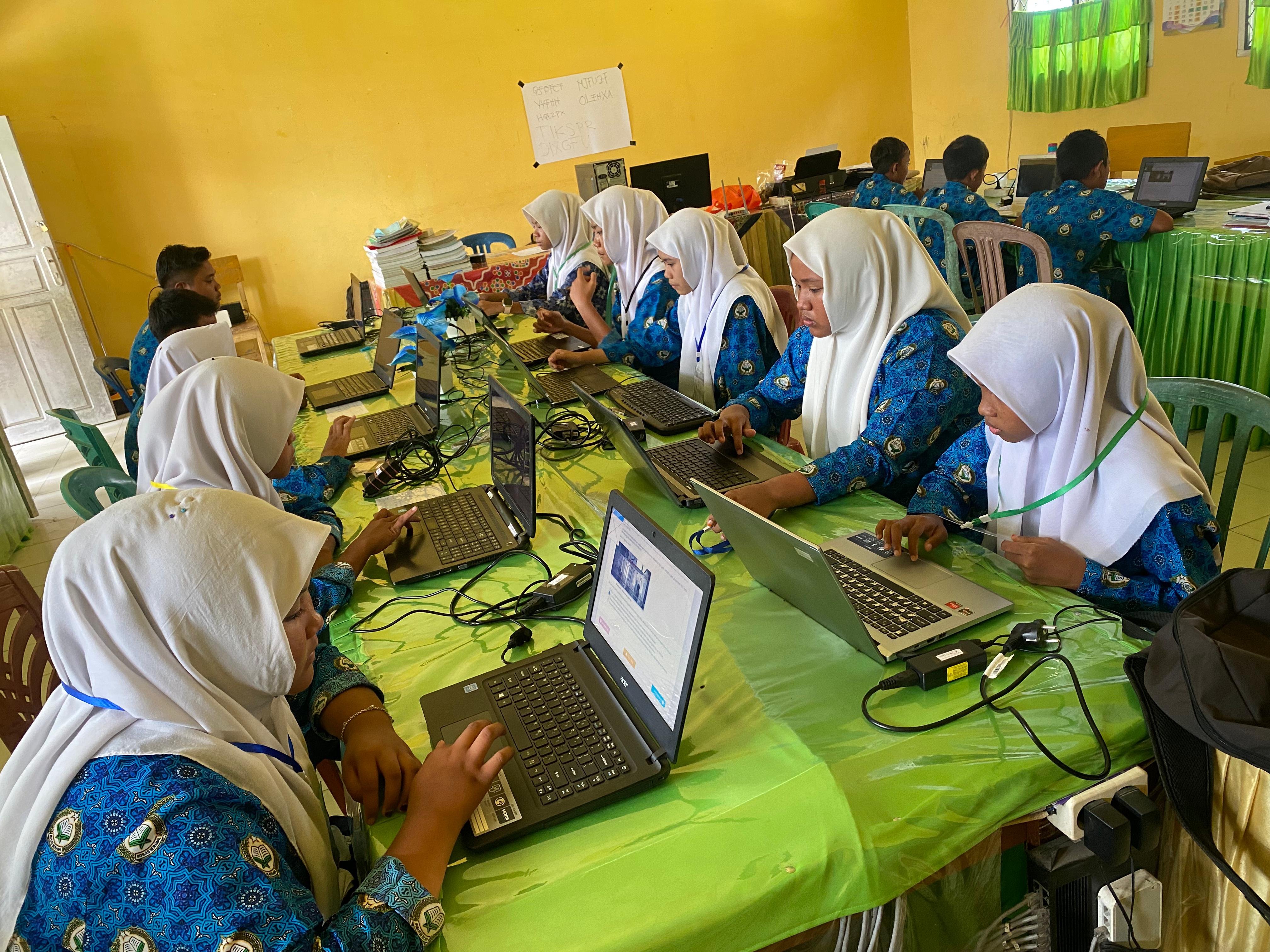 MTsN 7 Merangin Melaksanakan ANBK (Asesmen Nasional Berbasis Komputer) Hari Pertama