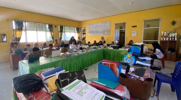 Hari Kedua Simulasi TKA di MTsN 7 Merangin Berjalan Lancar Tanpa Kendala Teknis.