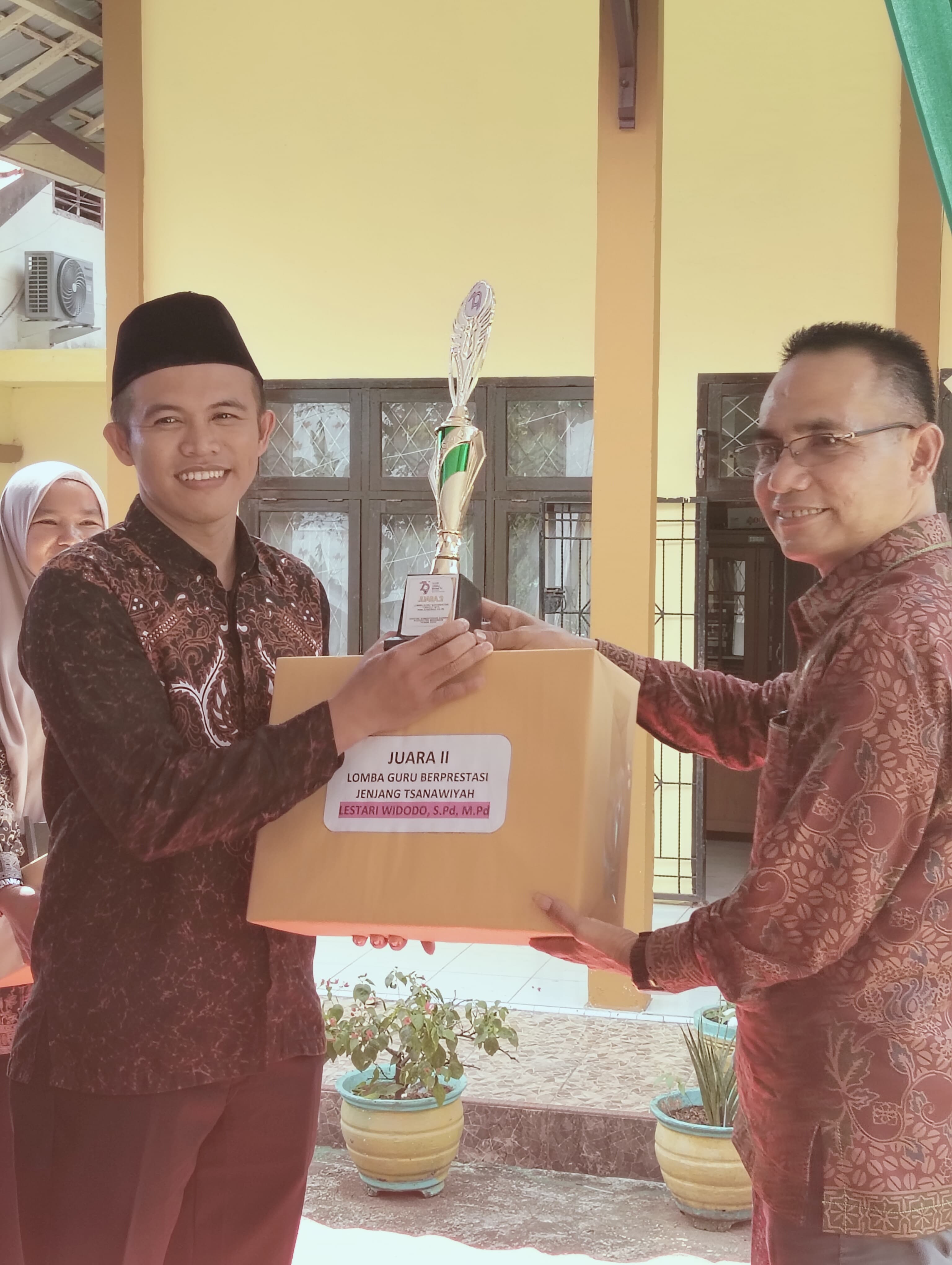 Juara 2 Guru Berprestasi Tingkat Kabupaten Merangin