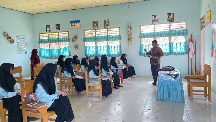 Peer Teaching di MTsN 7 Merangin Berjalan Lancar