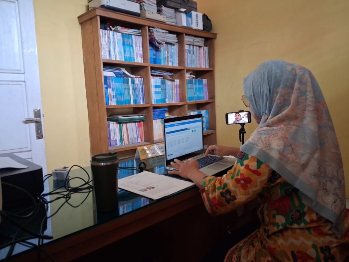 Guru MTsN 7 Merangin Laksanakan Simulasi Uji Pengetahuan PPG Dalam Jabatan BATCH IV Kementerian 2025
