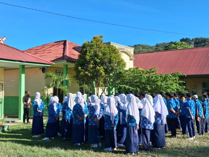 MTsN 7 Merangin rutin laksanakan Apel Kedisiplinan.